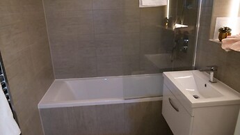 Capital Drive Cozy Apartment in Milton Keynes