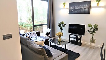 Capital Drive Cozy Apartment in Milton Keynes