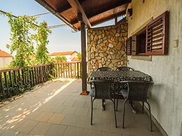 Apartment Kostanjevac