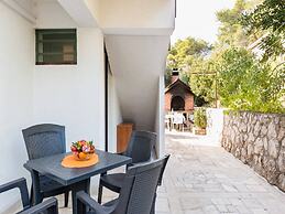 Apartments Villa Pelegrin