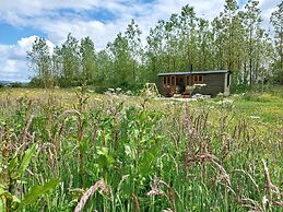 The Botanist - Luxury Cabin With Hot Tub Near York