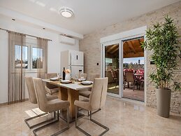 Villa Lemily