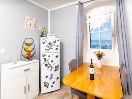 Apartments Vela Stiniva