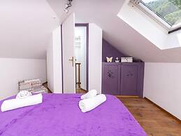 Apartments Vela Stiniva