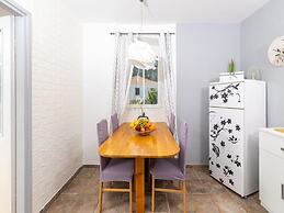 Apartments Vela Stiniva