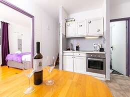 Apartments Vela Stiniva