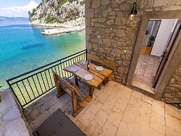 Apartments Vela Stiniva