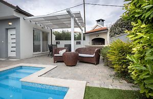 Apartment Villa Andelka