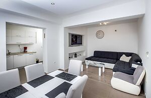 Apartment Villa Andelka