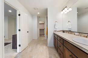 Luxurious 3BR Home in the Heart of Hillsboro