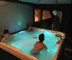 Holiday Home Snow Hill