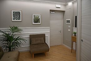 Mom Apartment Rooms&Suites