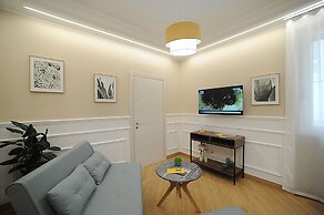 Mom Apartment Rooms&Suites