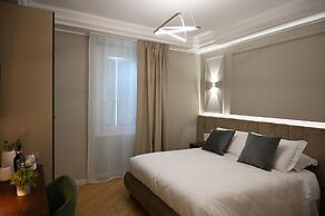 Mom Apartment Rooms&Suites
