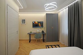 Mom Apartment Rooms&Suites