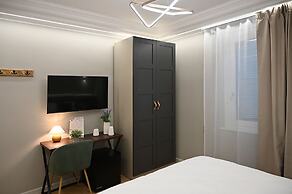 Mom Apartment Rooms&Suites