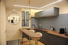 Mom Apartment Rooms&Suites