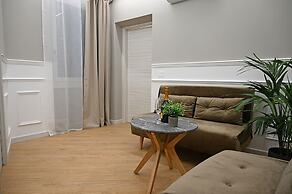 Mom Apartment Rooms&Suites