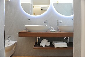 Mom Apartment Rooms&Suites