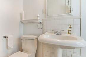 Minneapolis Vacation Rental ~ 5 Mi to Downtown!