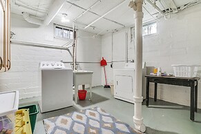 Minneapolis Vacation Rental ~ 5 Mi to Downtown!
