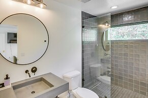 Luxe Retreat w/ Theater Room: Walk to Bear Lake!