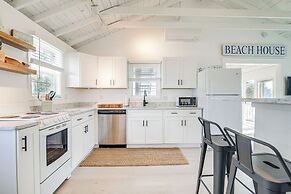 Idyllic Plymouth Vacation Rental - Steps to Beach!