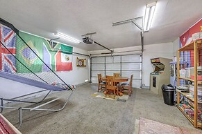 Family-friendly Clovis Home w/ Gas Grill + Patio!