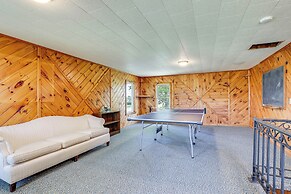 Wellsboro Farmhouse w/ Grill & Fire Pit!