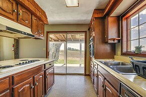 Wellsboro Farmhouse w/ Grill & Fire Pit!