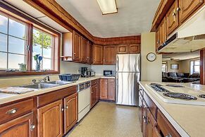 Wellsboro Farmhouse w/ Grill & Fire Pit!