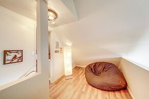 Family Cabin in Pine w/ Deck: Pets Welcome!