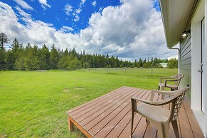 Peaceful Bonners Ferry Cabin w/ Deck & Mtn Views!