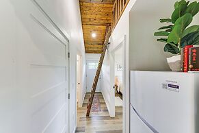 Peaceful Bonners Ferry Cabin w/ Deck & Mtn Views!