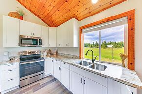 Peaceful Bonners Ferry Cabin w/ Deck & Mtn Views!