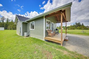 Peaceful Bonners Ferry Cabin w/ Deck & Mtn Views!