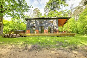 Modern Hersey Tiny Home w/ Private Hot Tub!