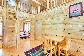 Wraparound Deck & Grill: Deadwood Cabin