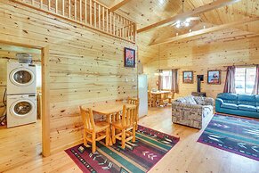 Wraparound Deck & Grill: Deadwood Cabin