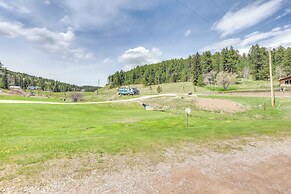 Charming Deadwood Cabin w/ Grill, Near Hiking!