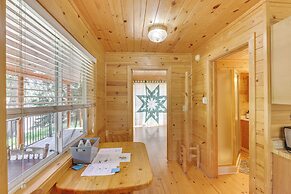 Pets Welcome: Cozy Cabin w/ Deck in Deadwood!