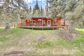 Pets Welcome: Cozy Cabin w/ Deck in Deadwood!