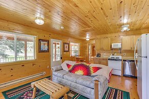 Pets Welcome: Cozy Cabin w/ Deck in Deadwood!