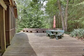 Peaceful Carrollton Retreat w/ Deck & Fire Pit!