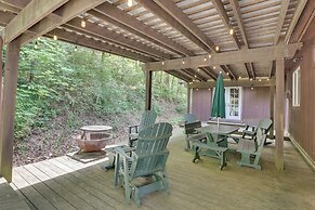 Peaceful Carrollton Retreat w/ Deck & Fire Pit!