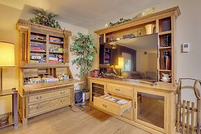 Peaceful Carrollton Retreat w/ Deck & Fire Pit!