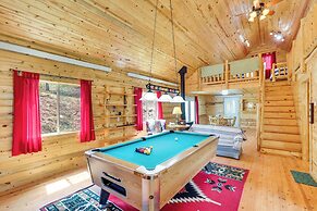 Hike, Unwind & Bring Your Pet: Deadwood Cabin!