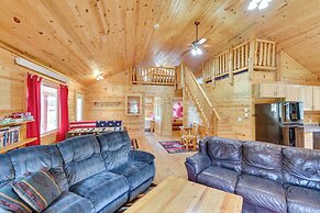 Deadwood Cabin w/ Foosball Table, Near Sanford Lab
