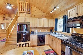 Deadwood Cabin w/ Foosball Table, Near Sanford Lab