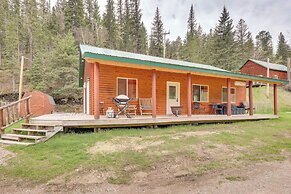 Deadwood Cabin w/ Foosball Table, Near Sanford Lab